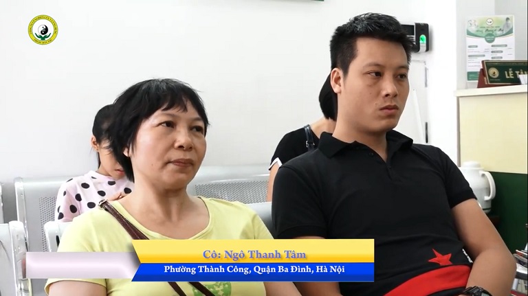 Anh Nguyễn Ngọc Huy và mẹ đến Đông phương Y pháp