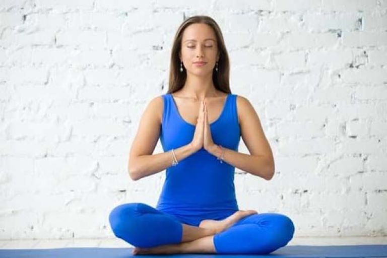 Yoga tư thế ngọn lửa giúp thư giãn, làm dịu thần kinh, giải tỏa lo âu, mệt mỏi