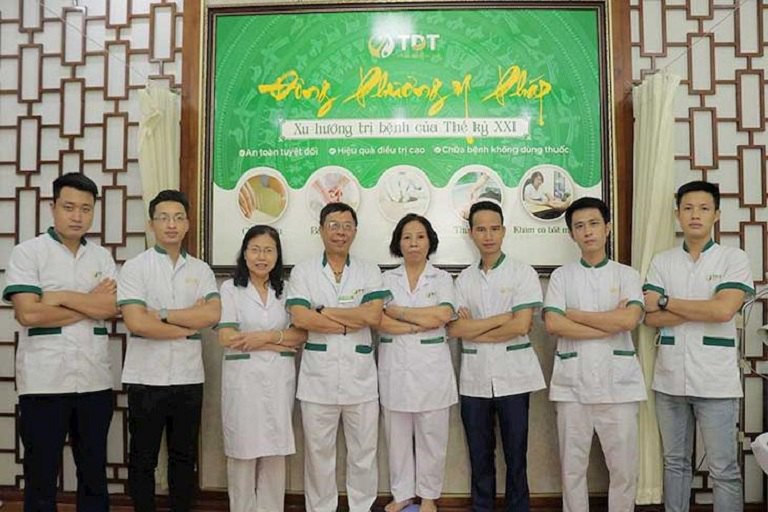 Đội ngũ bác sĩ tại Trung tâm Đông Phương Y Pháp