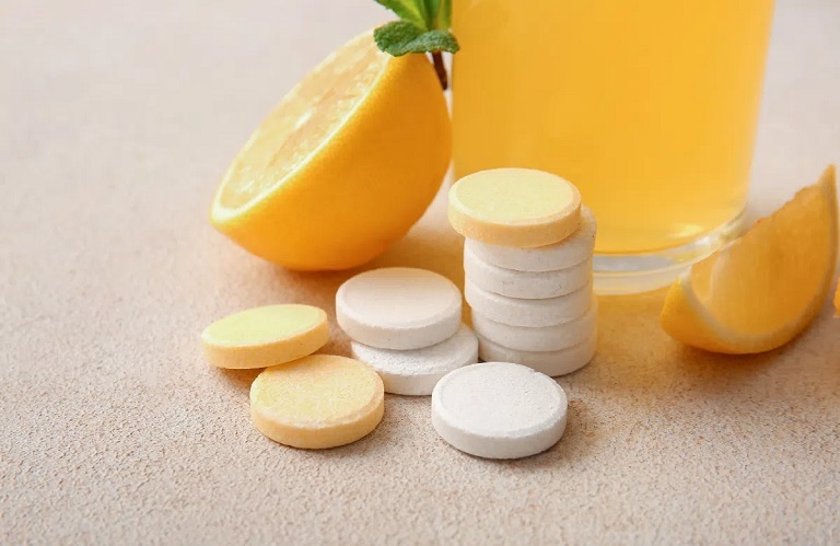 Sử dụng vitamin C sai thời điểm sẽ gây mất ngủ và nhiều tác dụng phụ khác