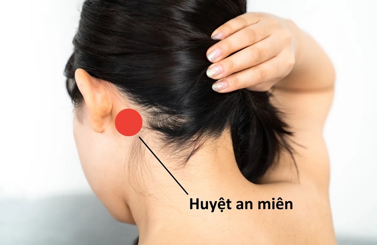 Bấm huyệt An Miên giúp chữa buồn nôn